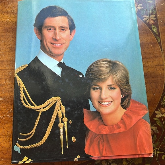 Invitation To A Royal Wedding Book Princess Diana 1981 - Picture 6 of 8